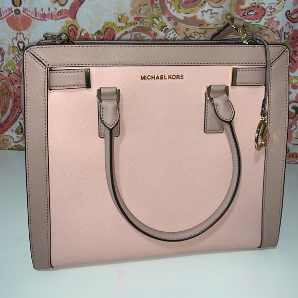 Michael Kors Purse - Picture 1 of 6